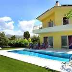 Dimitras Villa Kalo Nero