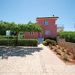 Dimitras Villa *