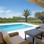 Dimitras Villa *