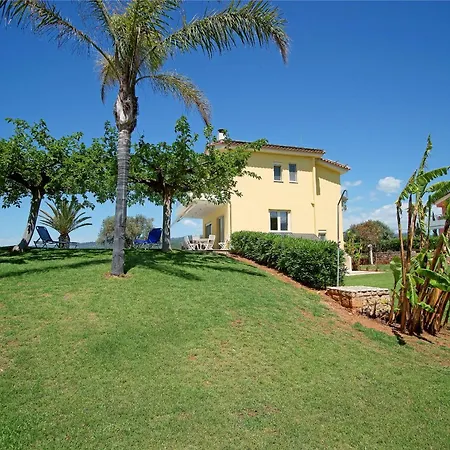 Dimitras Villa Kalo Nero